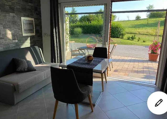 Lovely In Nature With Sauna * Postumia